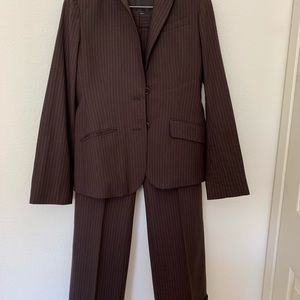 BCBG maxazria suit size s